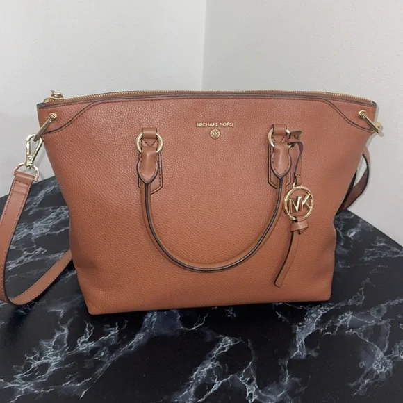 MICHAEL Michael Kors Elson Large Convertible Satchel in Brown Luggage AUTHENTIC - Picture 3 of 16